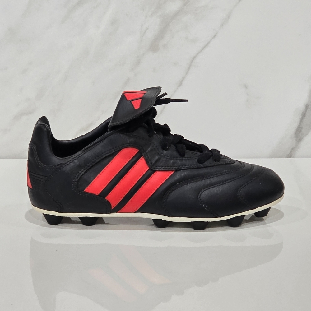 Adidas | Hard ground soccer cleats size  5 UNISEX